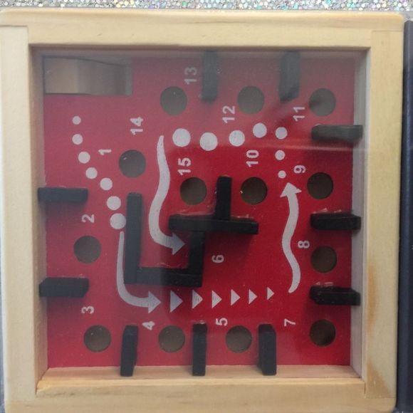 Mini Labyrinth Wood Maze - Picture 3 of 4